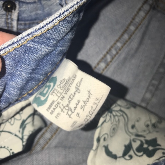 Bullhead Shorts - Picture 2 of 3